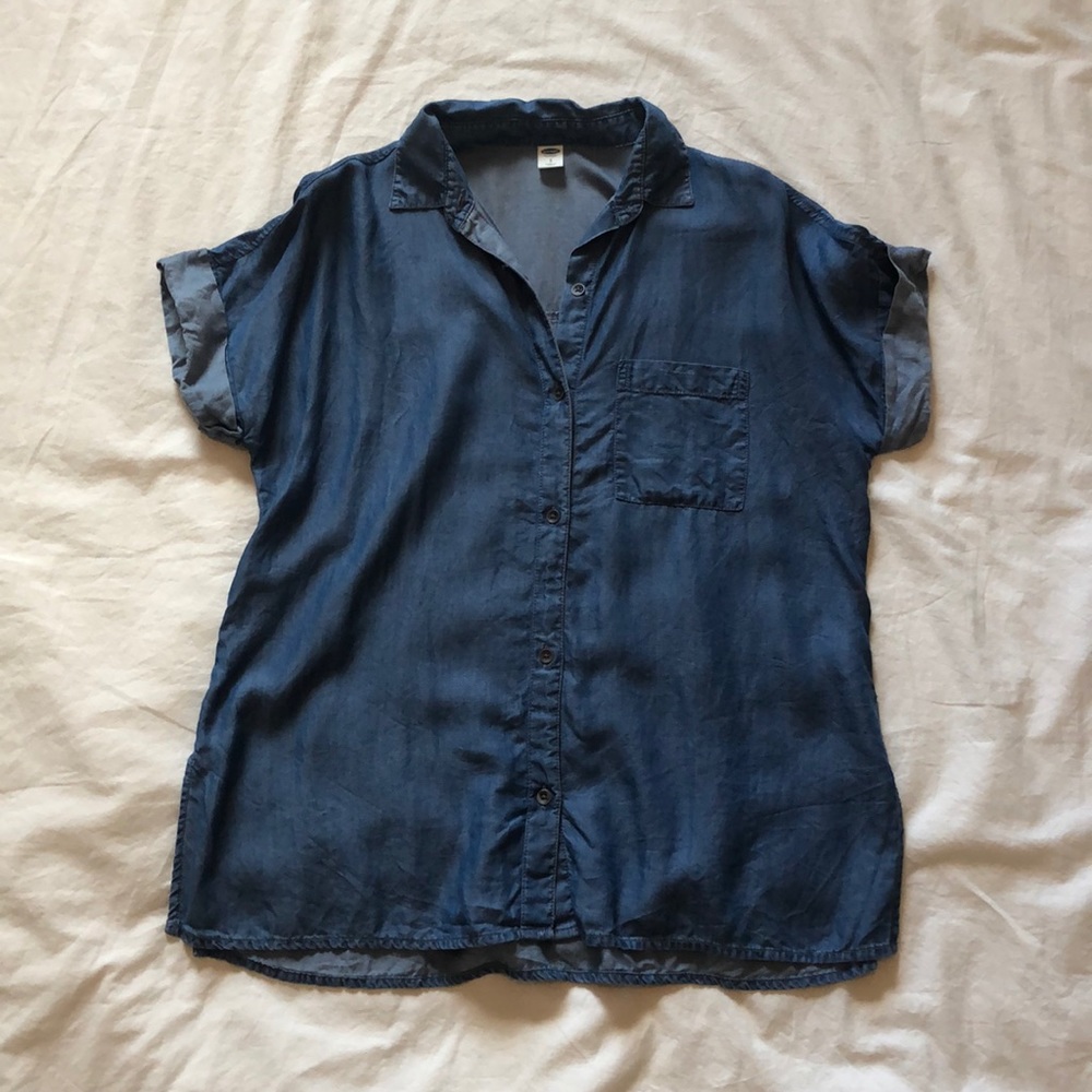 Old Navy Chambray T-shirt